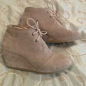 Ladies Tom Wedge Booties